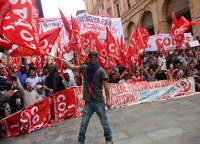 Solidarität mit dem Streik der SI COBAS in den italienischen Warenlagern von H&M!